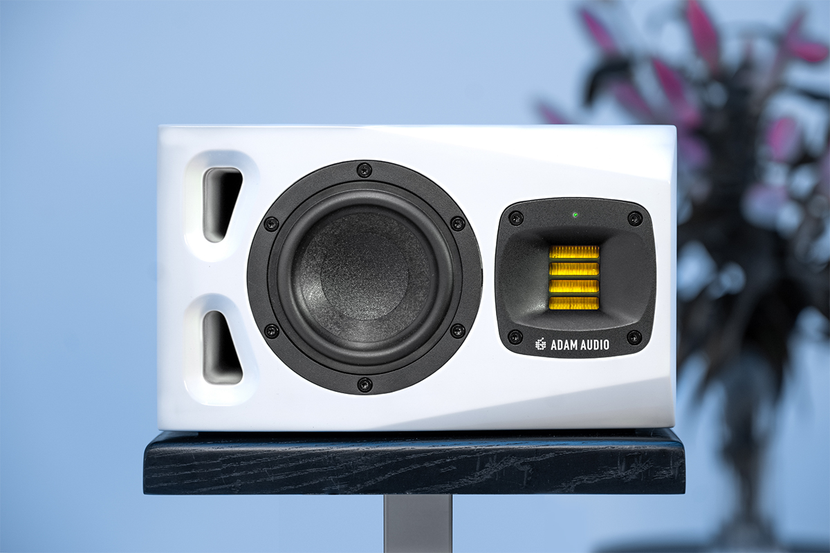 Студийный монитор ADAM AUDIO A4V (White)