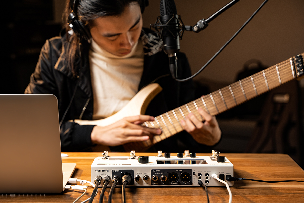 Kytarový efektový procesor HOTONE AUDIO AMPERO II STAGE