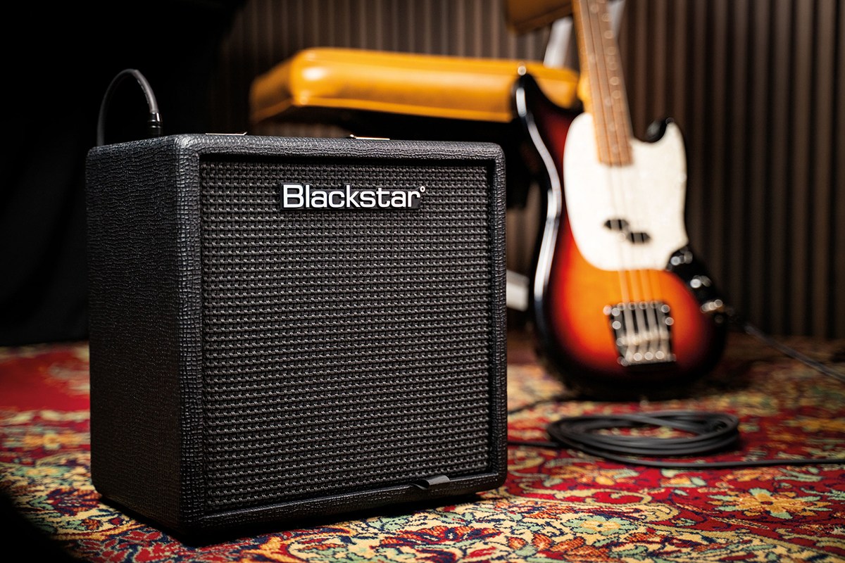 Gitarowy wzmacniacz BLACKSTAR DEBUT BASS 15